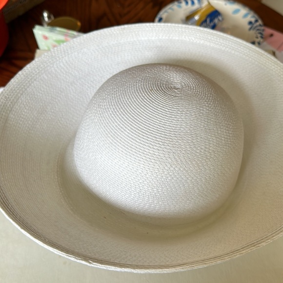 Vintage SYLVIA white Straw Hat - Picture 3 of 6
